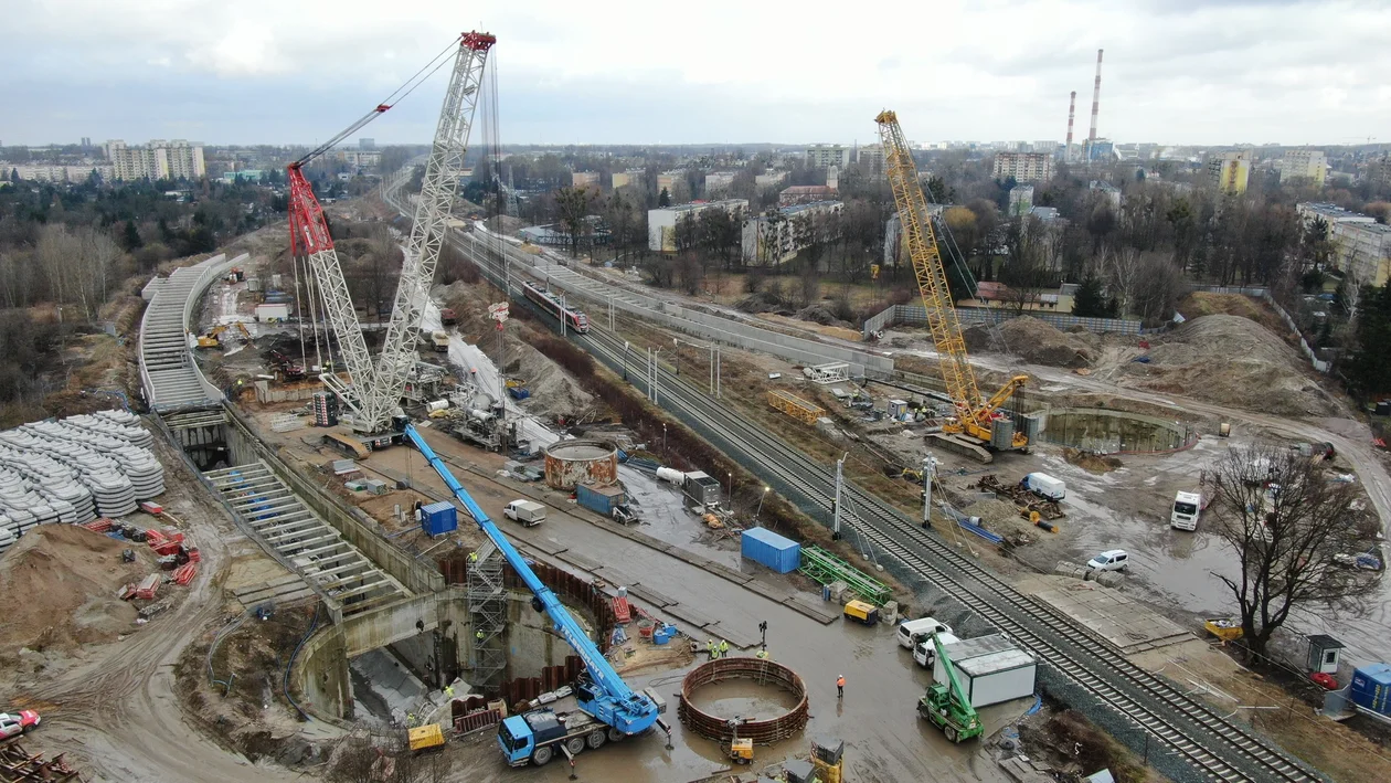 Budowa tunelu kolejowego pod Łodzią - stan na koniec lutego 2024 r.