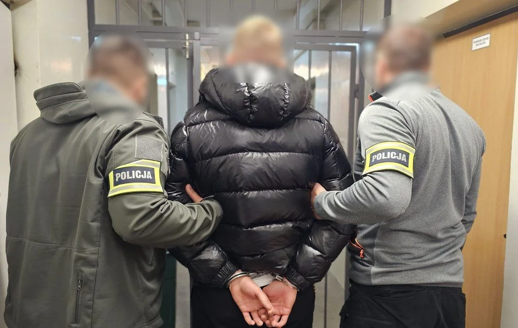 Narkotyki na balkonie