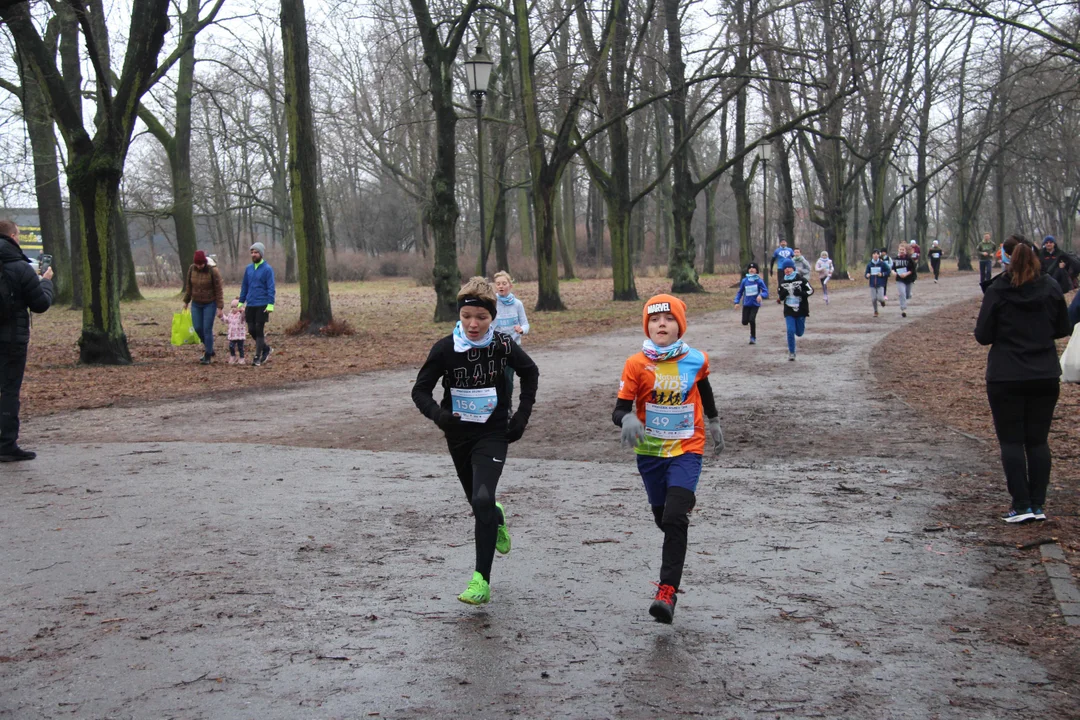 Pączek Run 2024 w parku Poniatowskiego w Łodzi