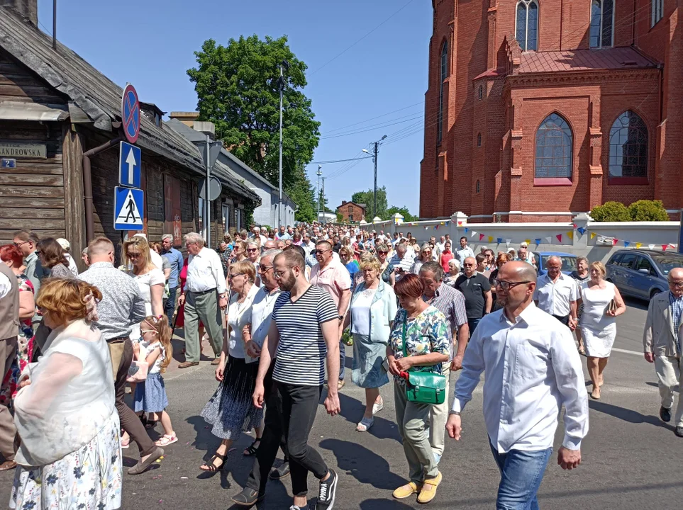 Ulicami Zgierza przeszły procesje Bożego Ciała.