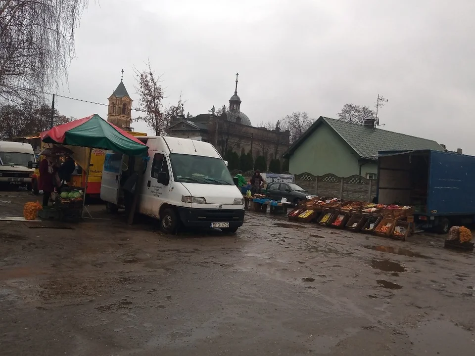 Przedświąteczne zakupy w Zgierzu i Ozorkowie. Są tłumy?