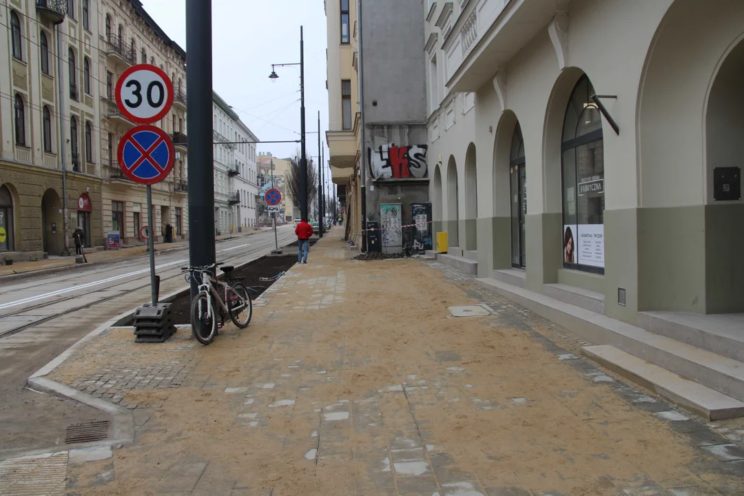 Tramwaje i autobusy MPK Łódź powróciły na Legionów