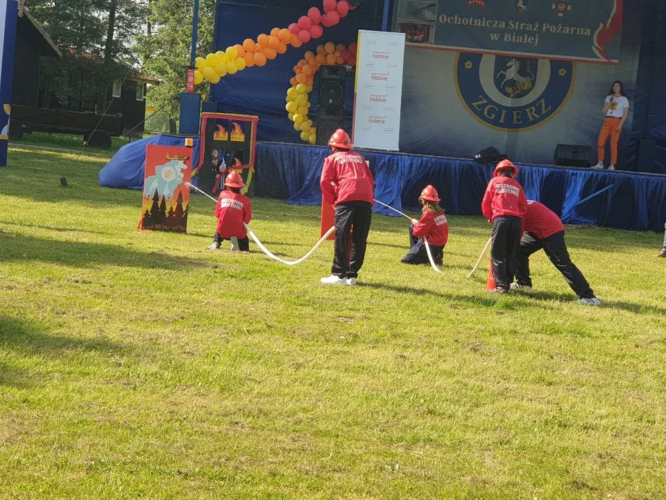 Piknik Strażacki w Dzierżąznej pod Zgierzem. Piękna pogoda i mnóstwo atrakcji, muzyki i dobrego jedzenia [zdjęcia]