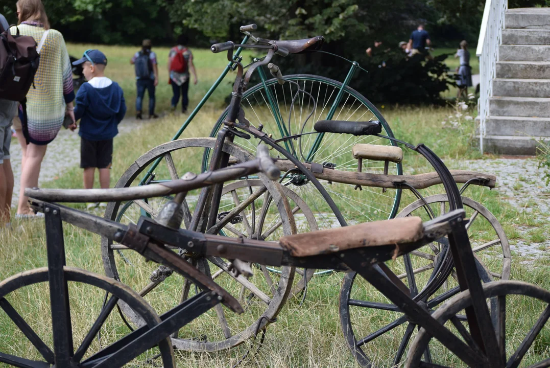 Historia rowerów w Parku Julianowskim na 600. urodizny Łodzi