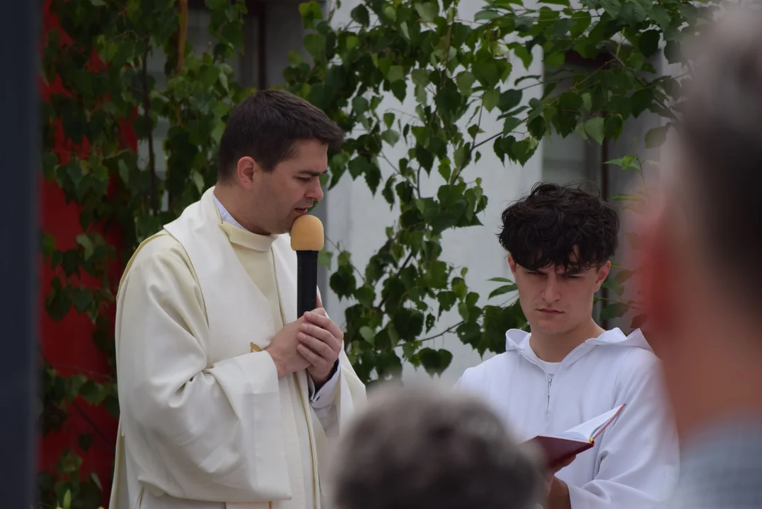 procesja Bożego Ciała w parafii Matki Bożej Dobrej Rady w Zgierzu