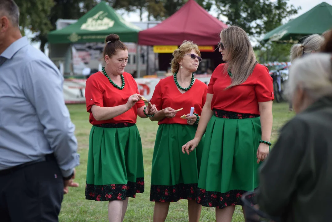 Dożynki gminy Stryków w Warszewicach