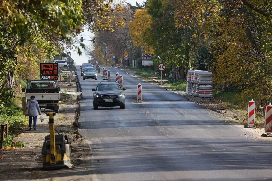 Nowy asfalt na Brzezińskiej w Łodzi