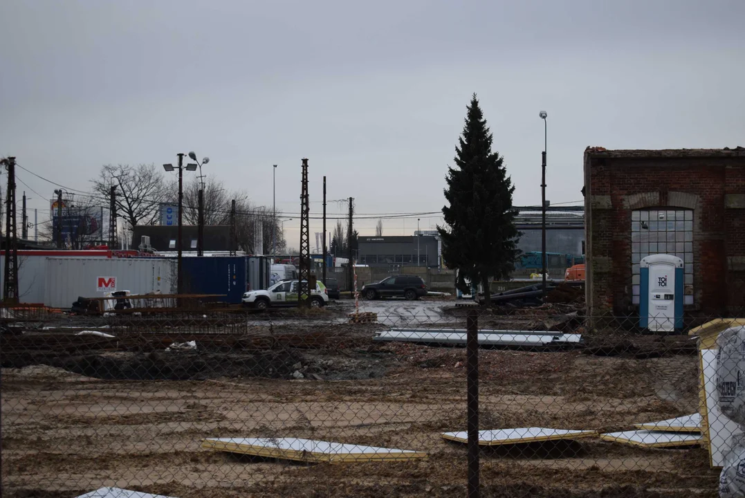 Tak zmienia się teren byłej zajezdni tramwajowej na Helenówku