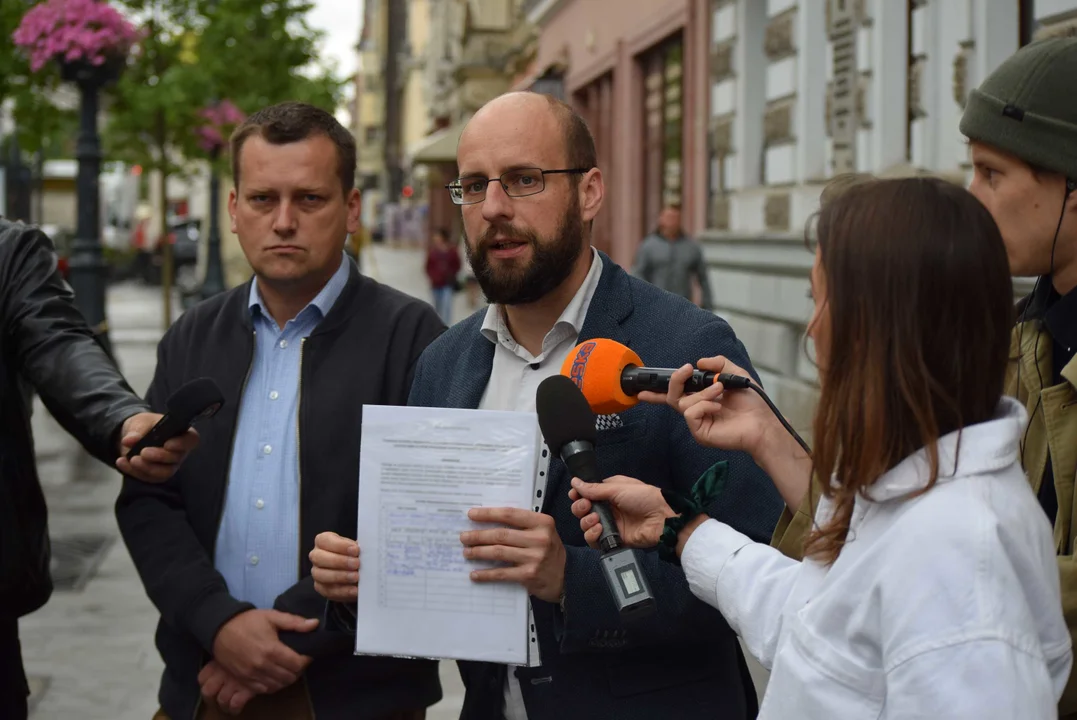 Do Rady Miejskiej wpłynął wniosek o obniżek cen biletów. Tym razem się uda? [ZDJĘCIA]