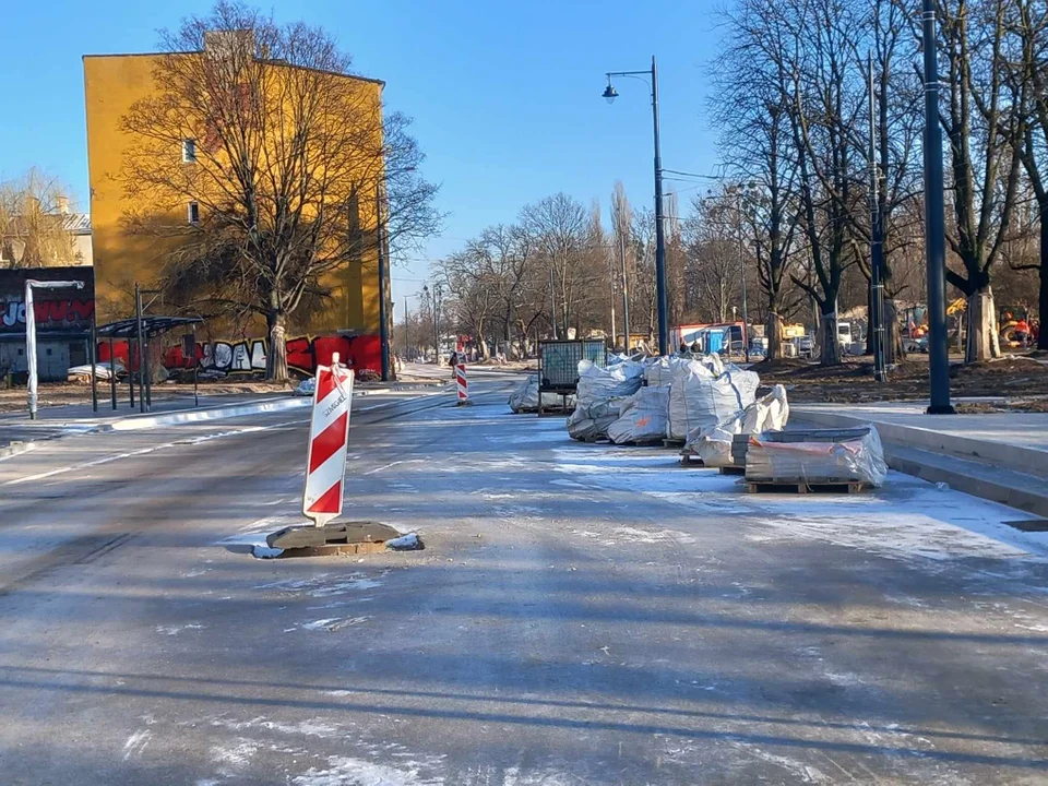 Wojska Polskiego nie pojedziesz. Kiedy koniec remontu? Zdecyduje pogoda? - Zdjęcie główne