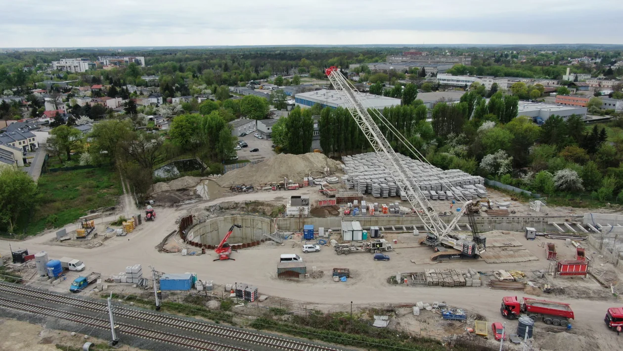 Budowa tunelu kolejowego pod Łodzią - stan na kwiecień 2024 r.