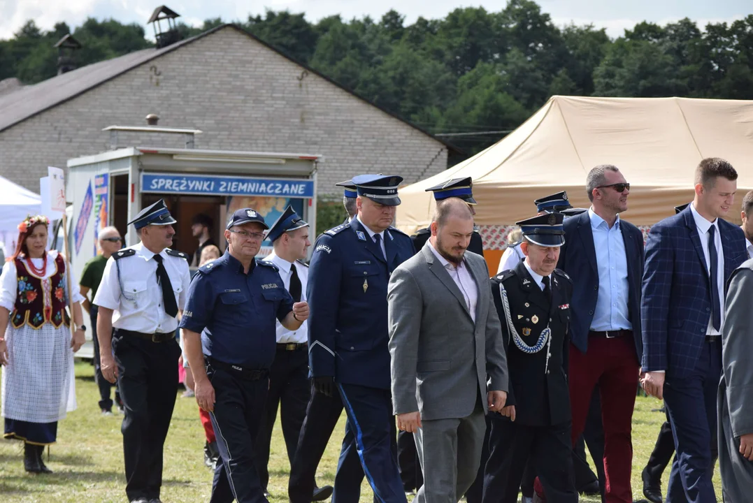 Dożynki gminy Stryków w Warszewicach