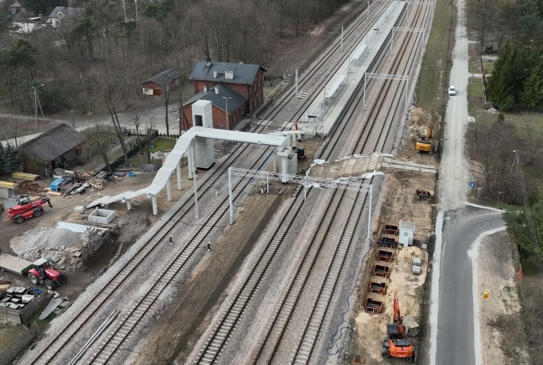 Nowa kładka nad torami w regionie