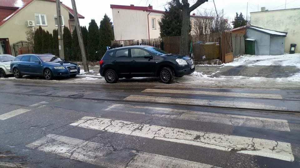 Jak parkują zgierzanie? Kolejna odsłona galerii "mistrzów". Czyżby bili się o palmę pierwszeństwa? [zdjęcia]