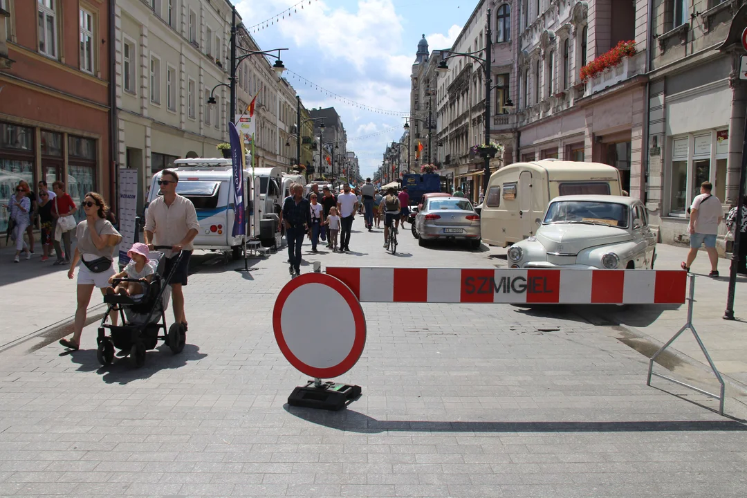 Wystawa motoryzacyjnych klasyków na Piotrkowskiej