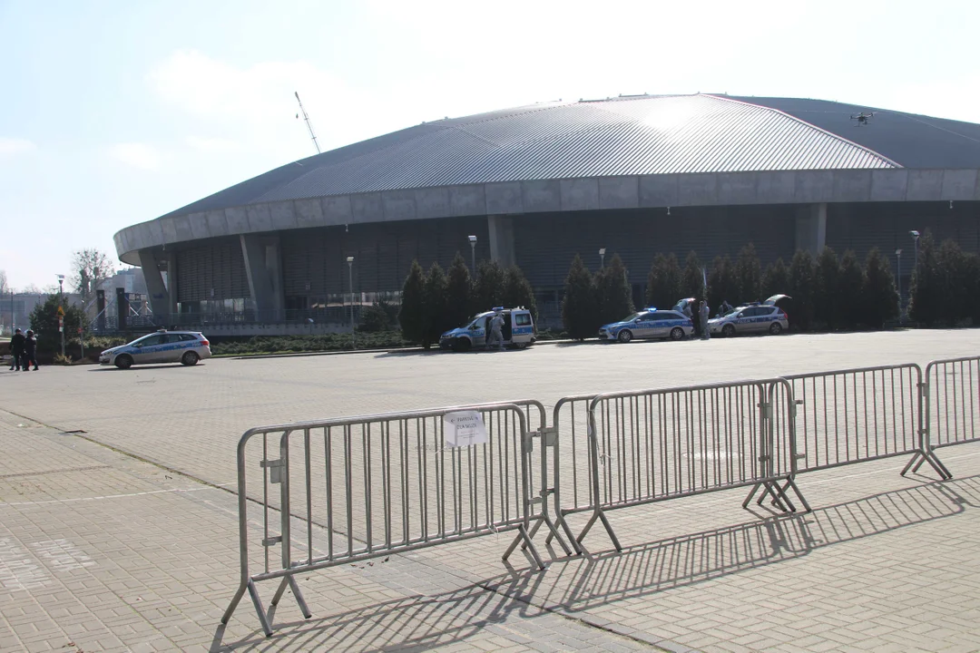 Ćwiczenia służb specjalnych na stadionie ŁKS-u