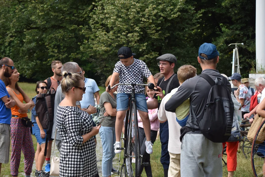 Historia rowerów w Parku Julianowskim na 600. urodizny Łodzi