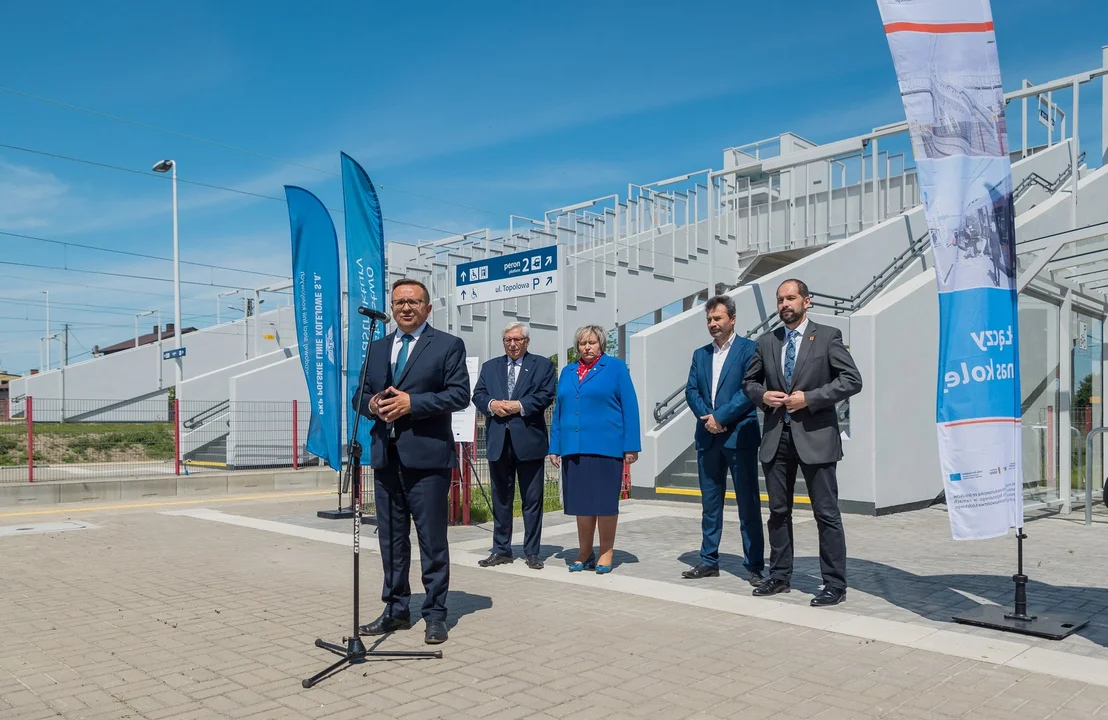 nowe kładki dla pieszych w Głownie i Strykowie