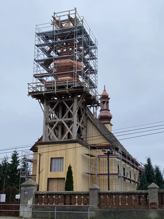 Odbudowa kościoła w Mileszkach