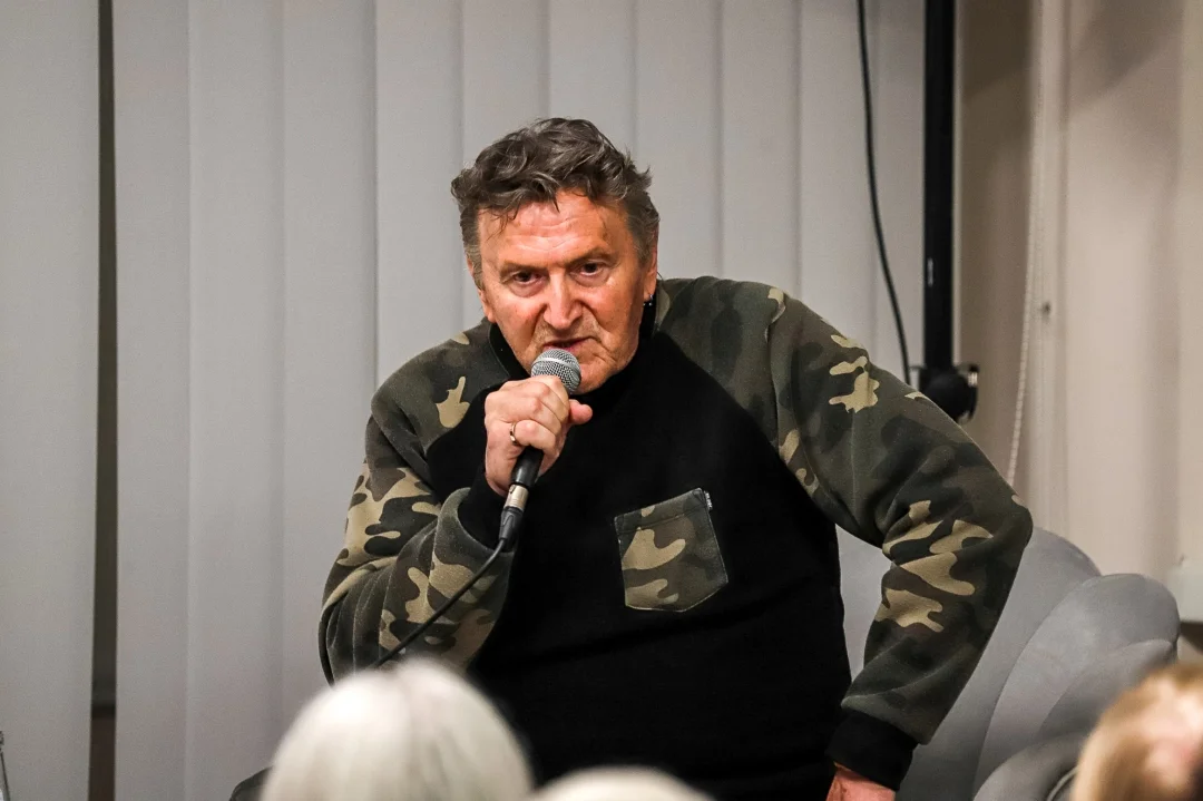 Spotkanie z Krzysztofem Majchrzakiem w Bibliotece przy Długiej