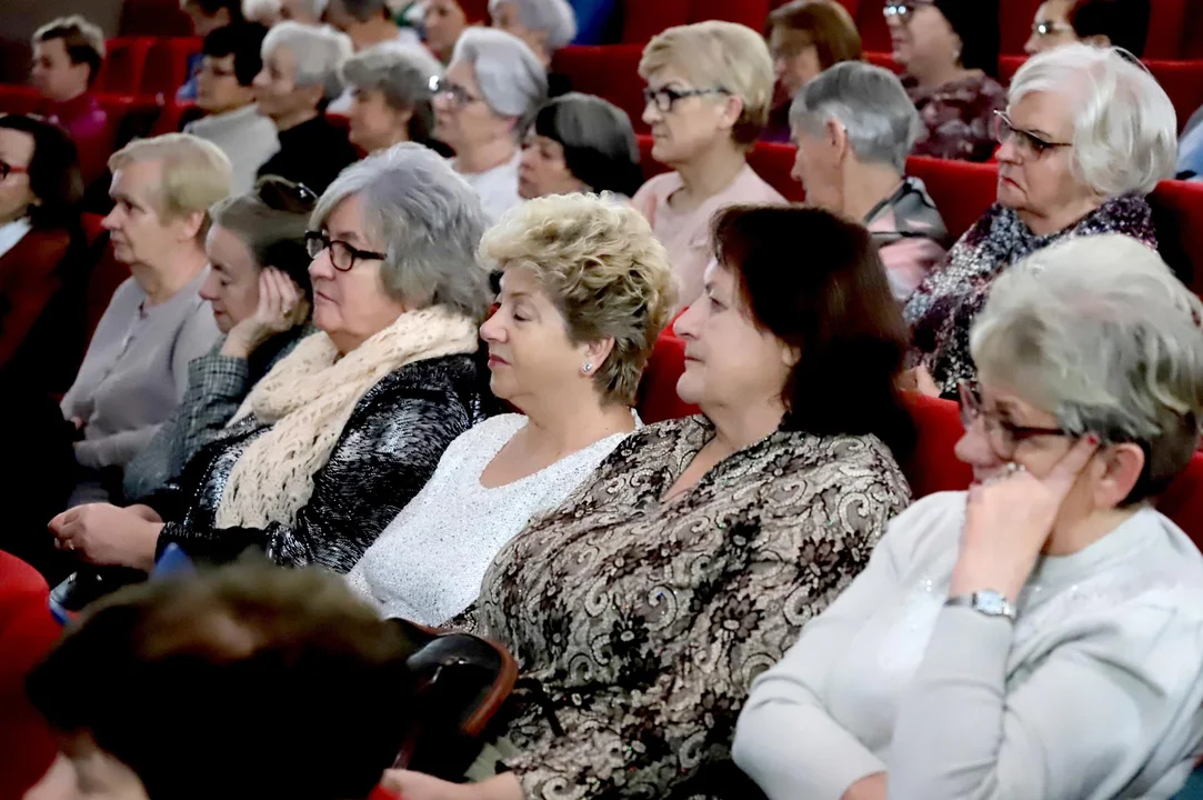 Spotkanie wigilijne członków Stowarzyszenia Uniwersytet Trzeciego Wieku w Kutnie