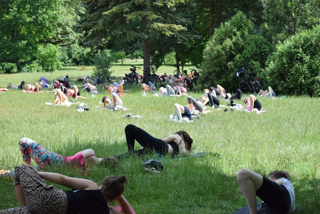 Joga w Parku Poniatowskiego