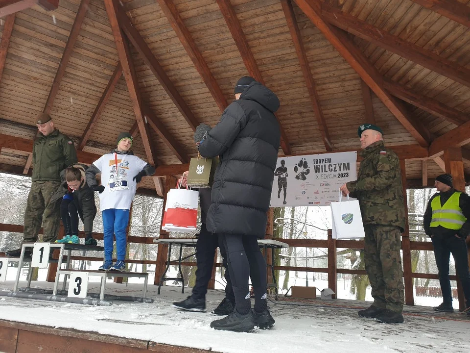 Bieg Tropem Wilczym w Zgierzu. Mimo kiepskiej pogody było naprawdę gorąco