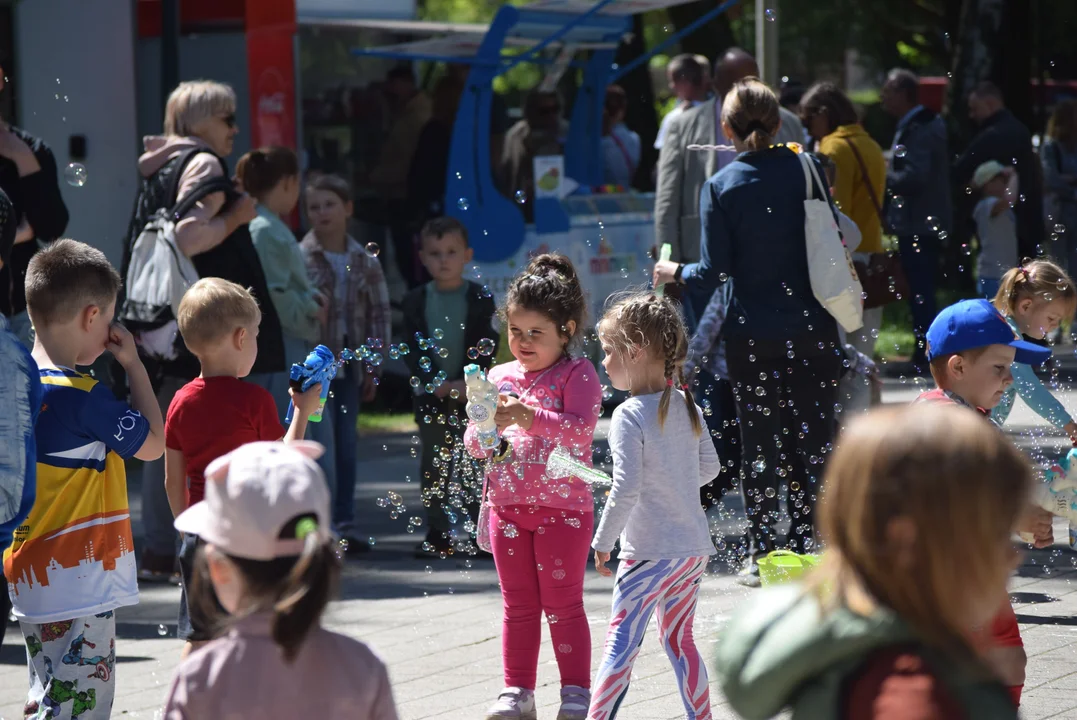 Festiwal baniek mydlanych i kolorów w Parku Miejskim w Zgierzu