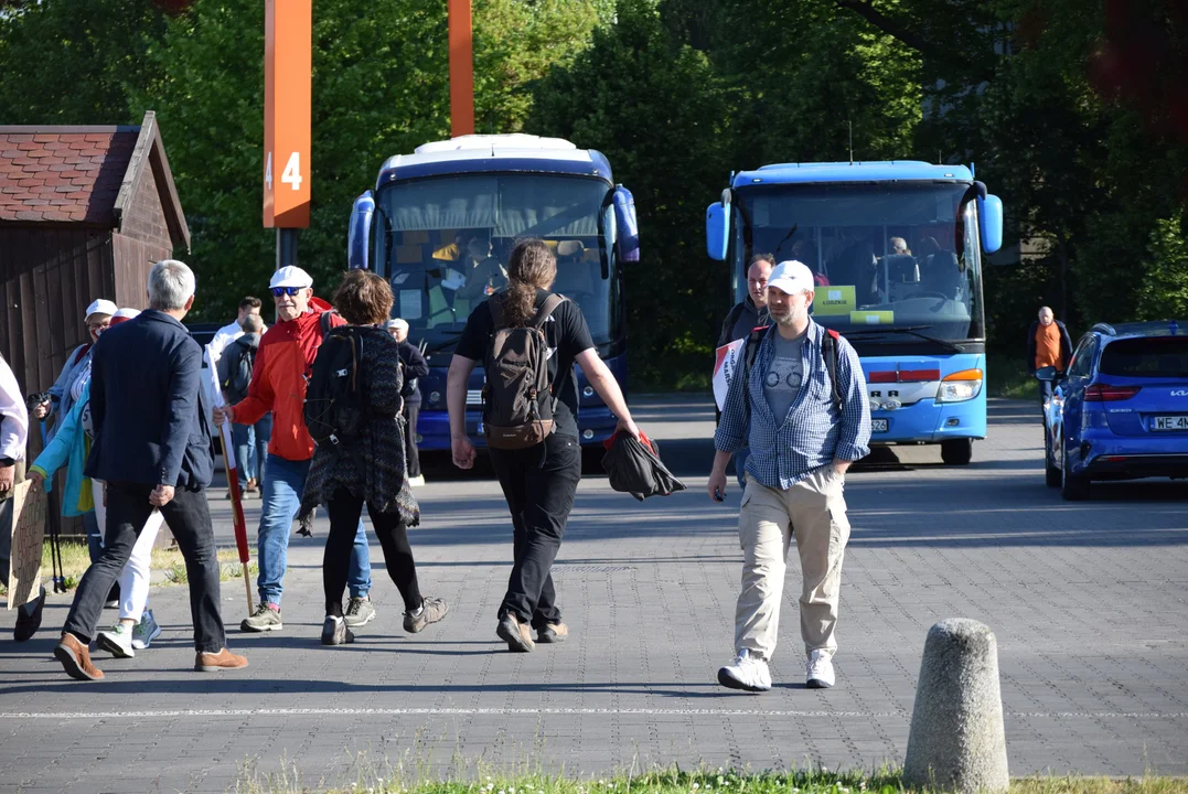 Łodzianie pojechali na marsz do Warszawy