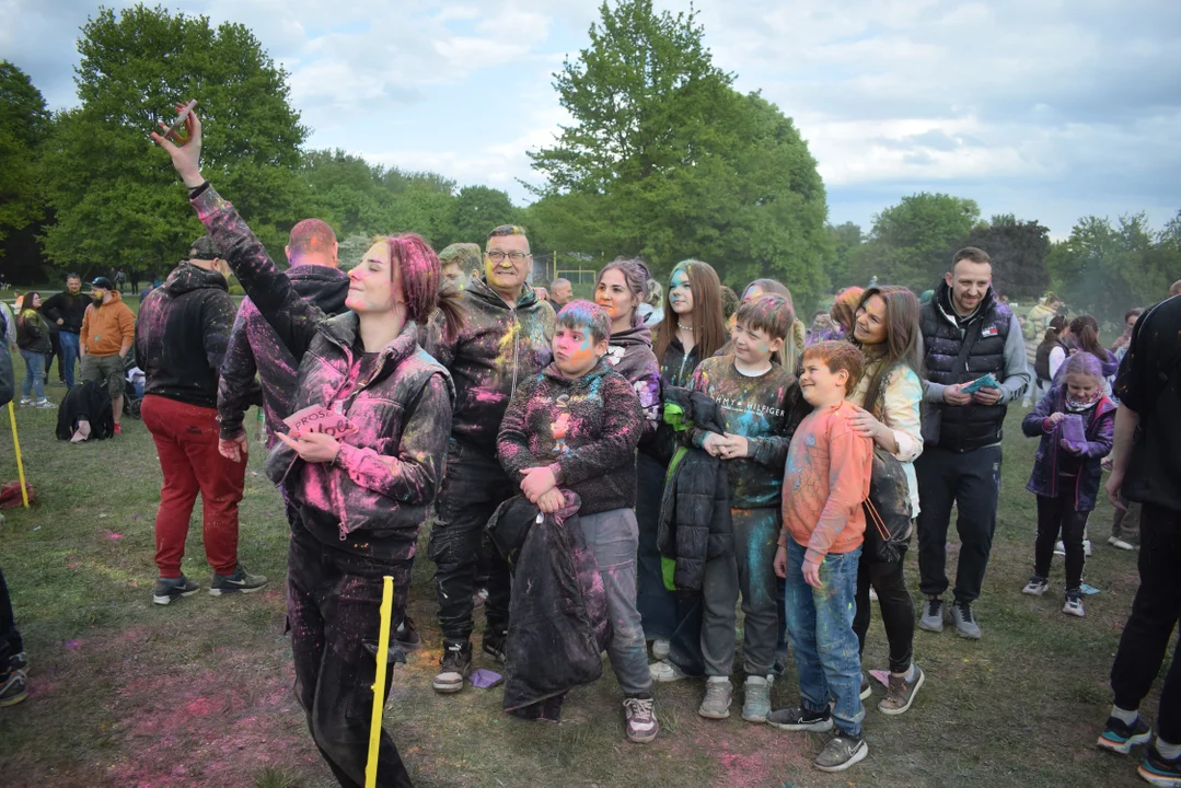 Holi Święto Kolorów na Stawach Jana w maju