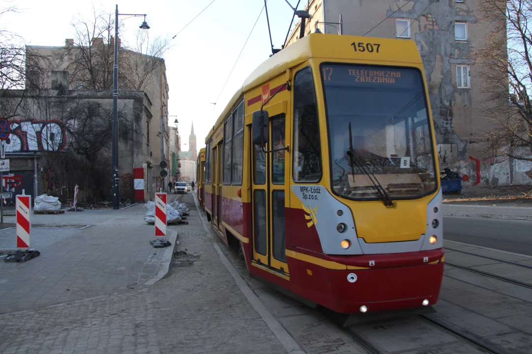 Przystanki tramwajowe przy Wojska Polskiego i Franciszkańskiej