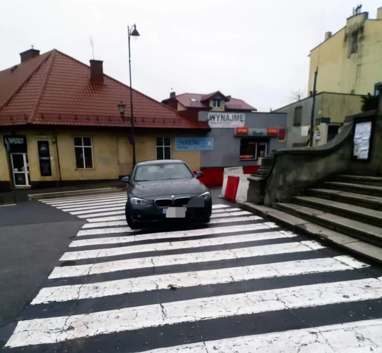 Jak parkują zgierzanie? Kolejna odsłona galerii "mistrzów". Czyżby bili się o palmę pierwszeństwa? [zdjęcia] - Zdjęcie główne