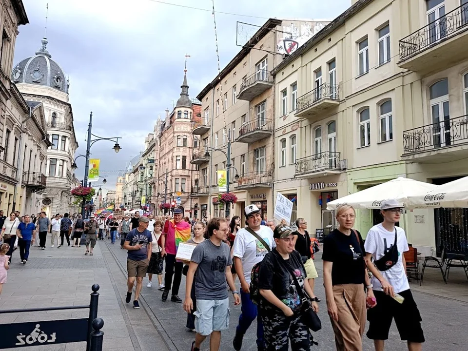 Pokojowy marsz przeciwko nienawiści i antyimigranckim hasłom - Zdjęcie główne