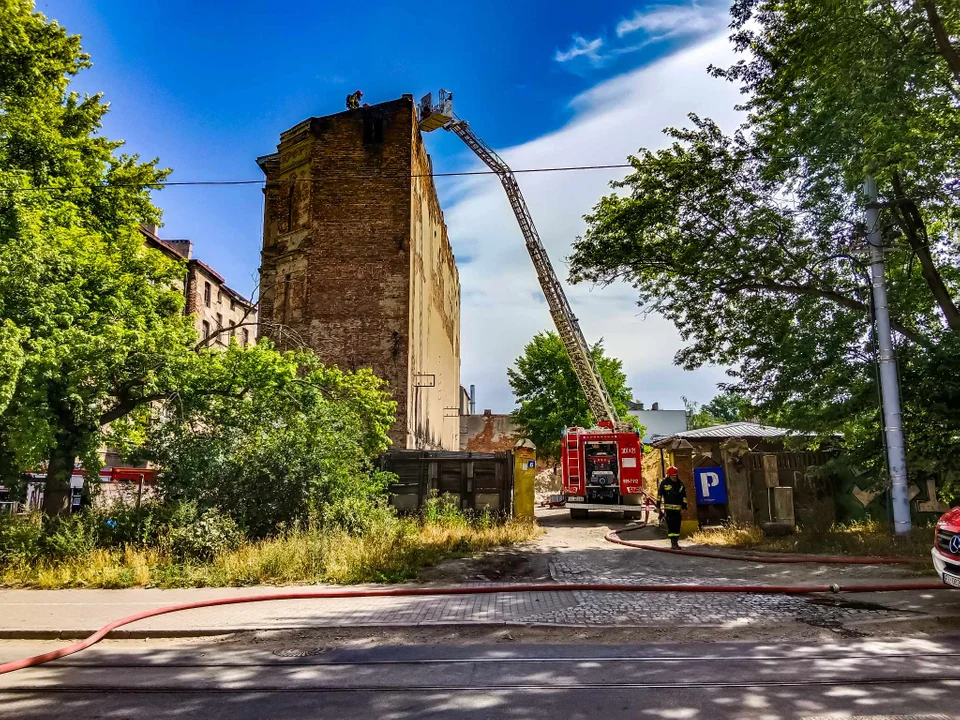 Pożar pustostanu na Kilińskiego w Łodzi