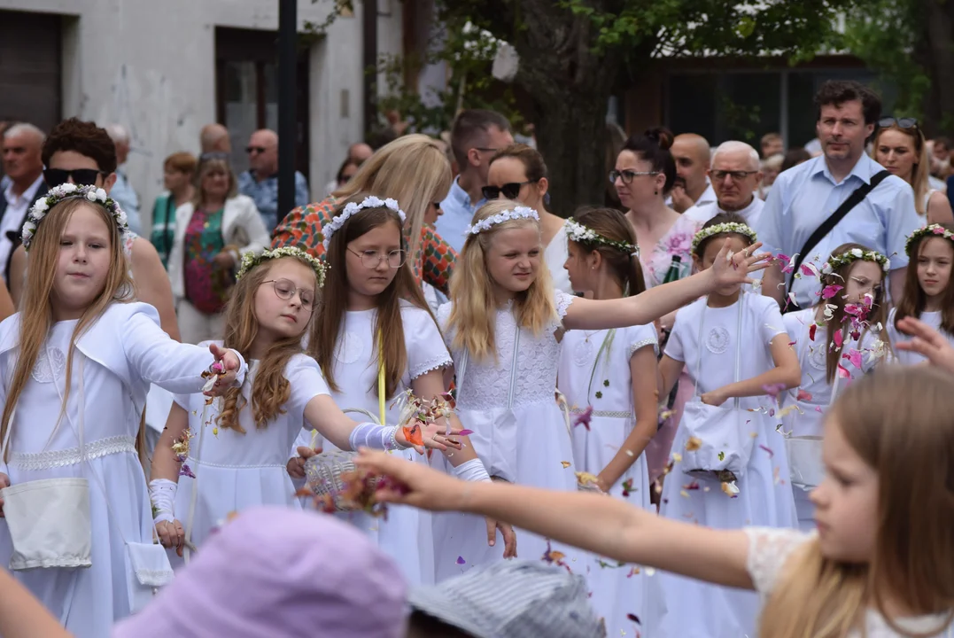 procesja Bożego Ciała w parafii Matki Bożej Dobrej Rady w Zgierzu