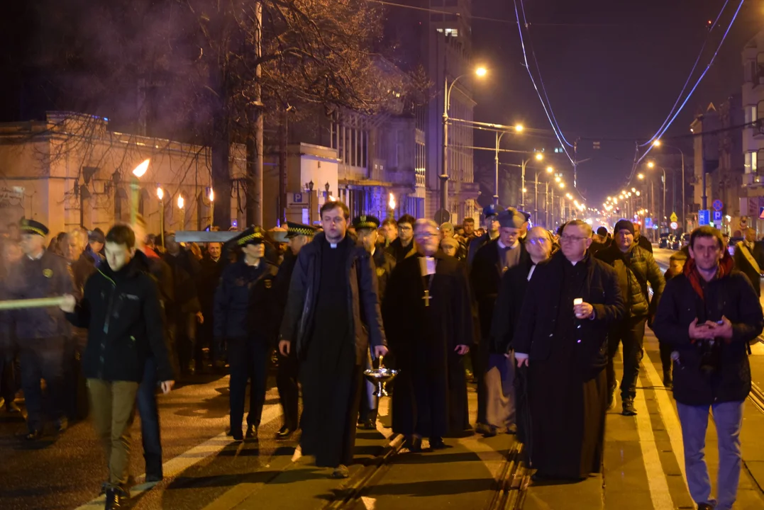 Ekumeniczna droga krzyżowa przeszła ulicami Łodzi