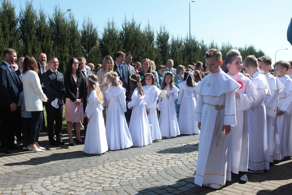 Komunia święta w parafii św. Krzyża