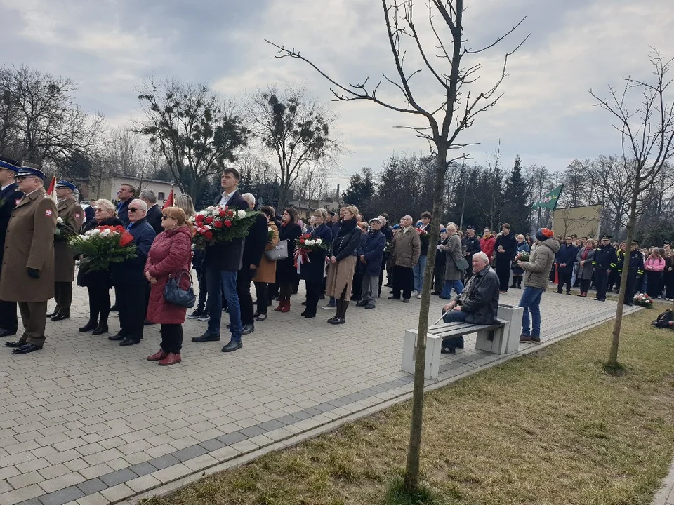 Obchody Zbrodni Zgierskiej na placu Stu straconych [zdjęcia]