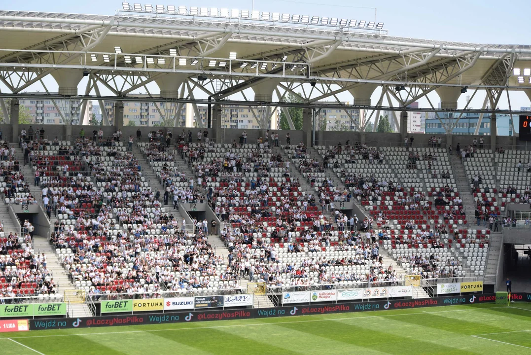 Piłkarskie starcie ŁKS Łódź z Resovią - Stadion Króla 21.05.2023