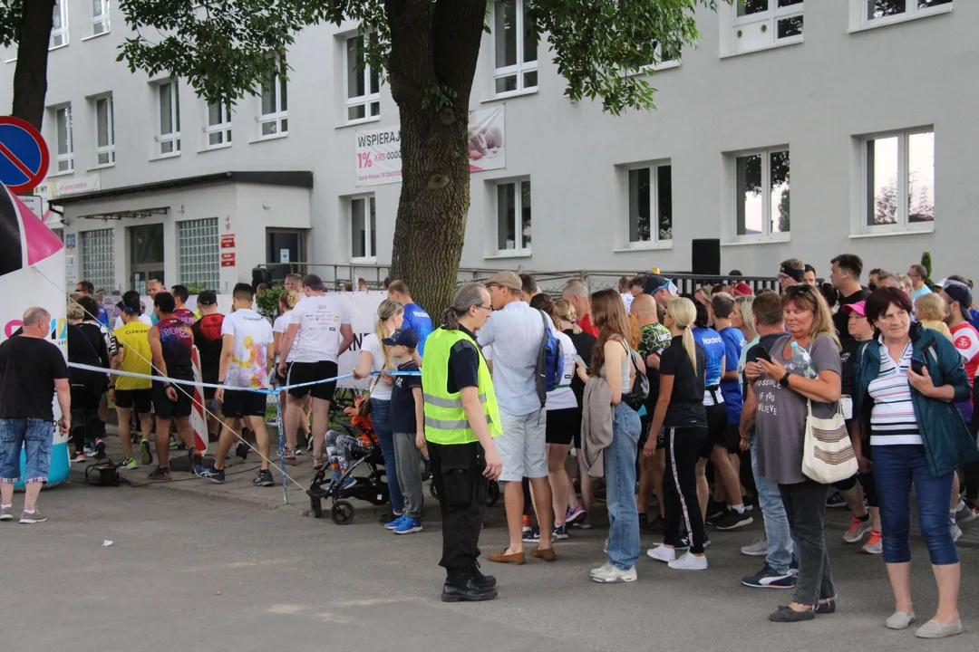 Piknik rodzinny fundacji „Daj piątaka na dzieciaka” na Bałutach