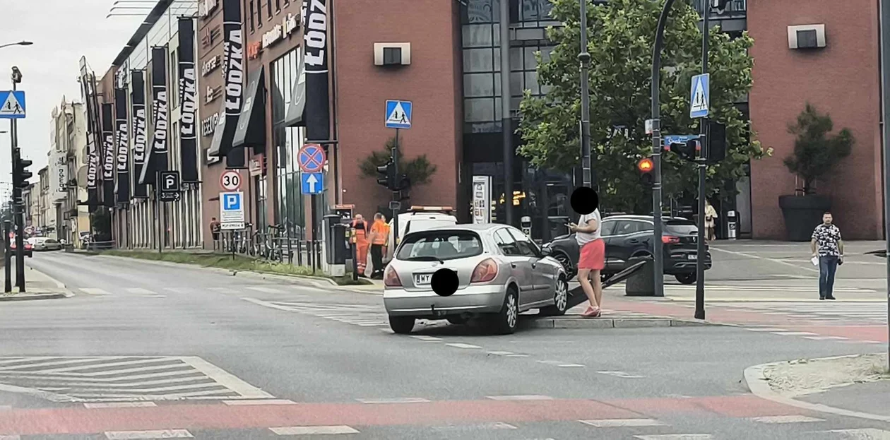 Stanęły tramwaje, kolizja pod Galerią Łódzką. Uwaga na utrudnienia