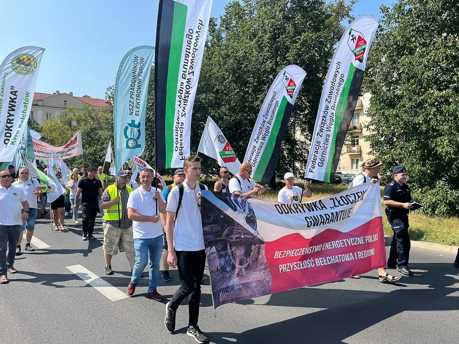 Górnicy i energetycy protestowali w stolicy. "Bez Złoczewa region umrze" - Zdjęcie główne