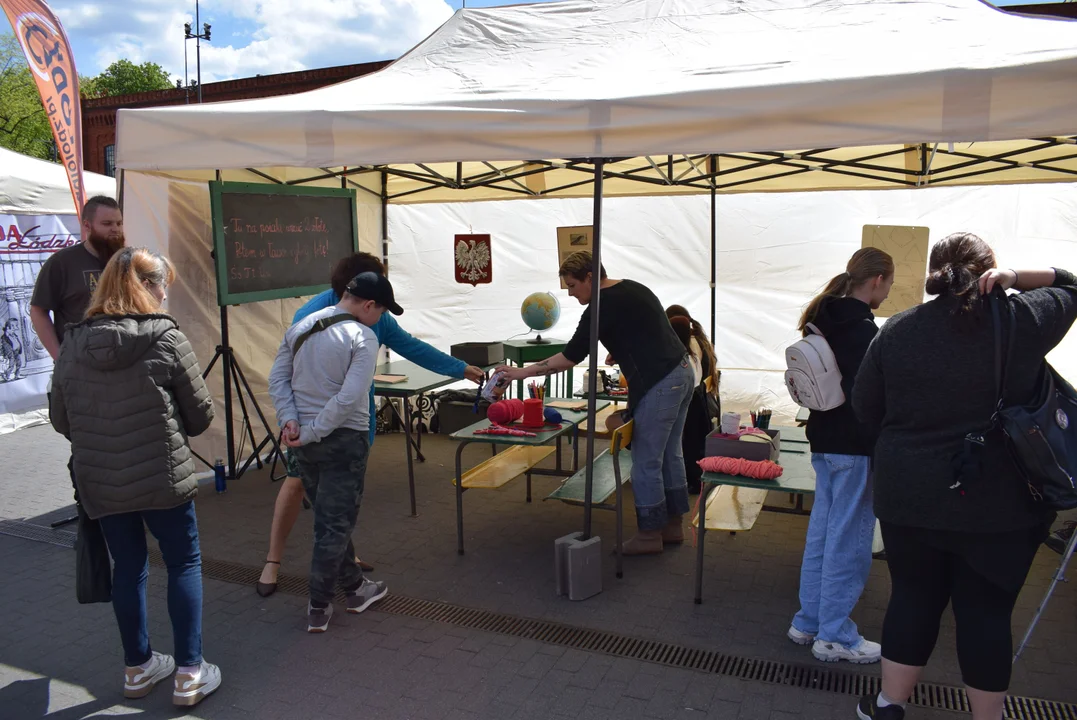 Zlot klasycznych samochodów w Manufakturze