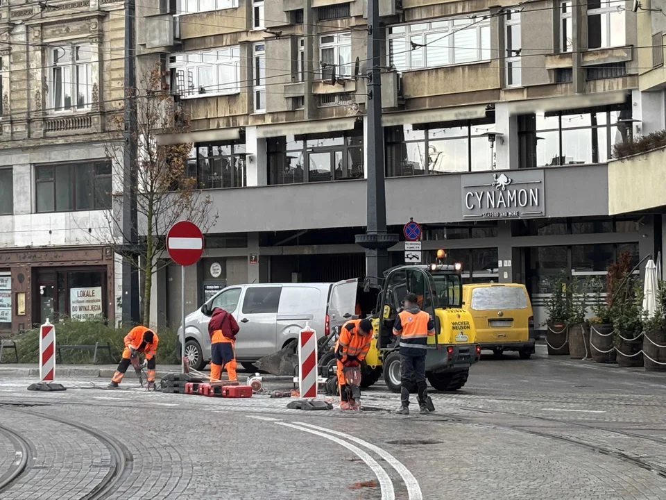 II etap prac gwarancyjnych na placu Wolności