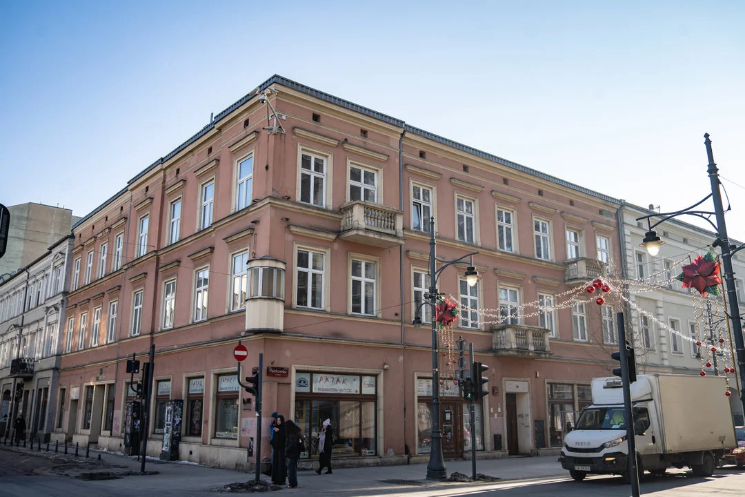 Kolejna kamienica w centrum Łodzi przejdzie rewitalizację. Powstaną mieszkania i lokale usługowe - Zdjęcie główne
