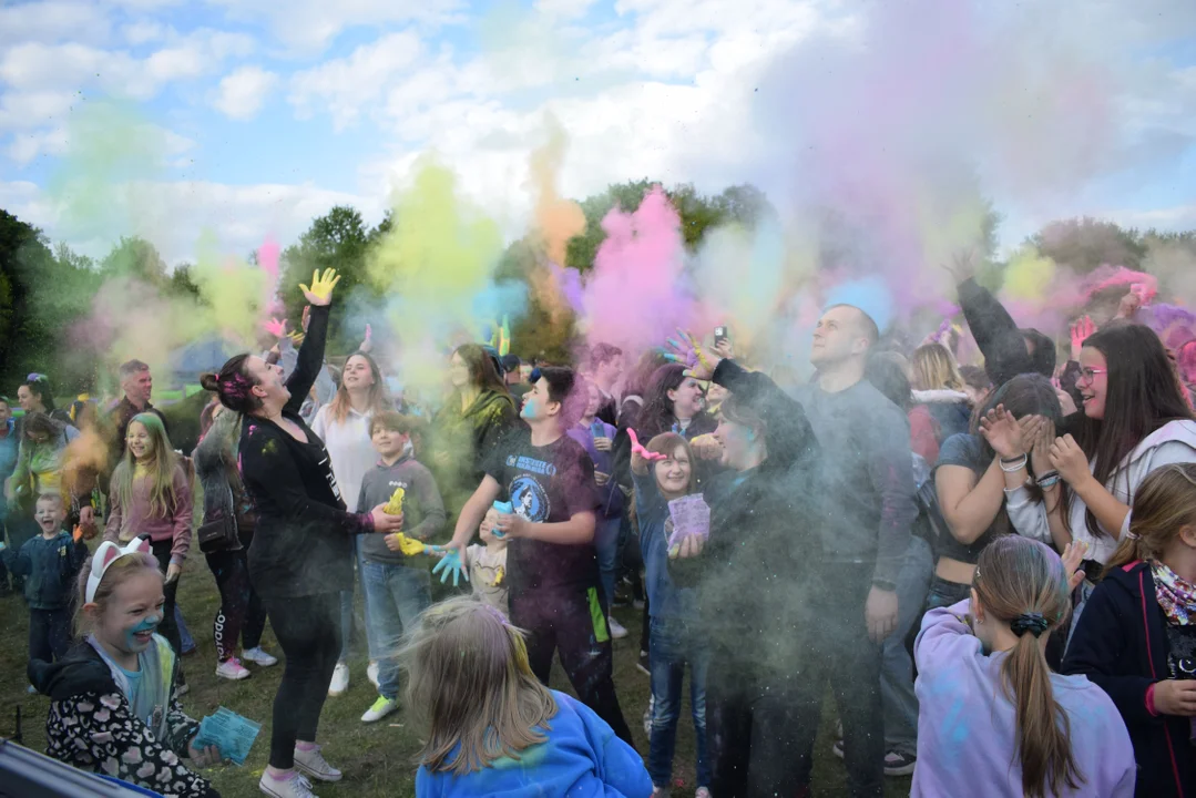 Holi Święto Kolorów na Stawach Jana w maju