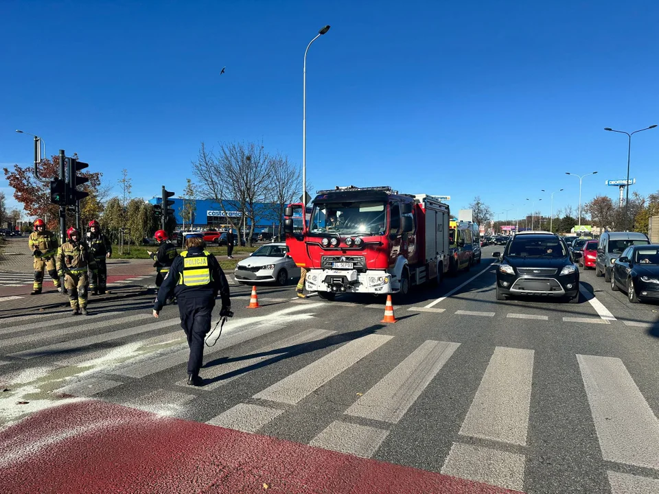 Łódź: Wypadek z udziałem nastoletniego motocyklisty. Gigantyczne korki [ZDJĘCIA] - Zdjęcie główne