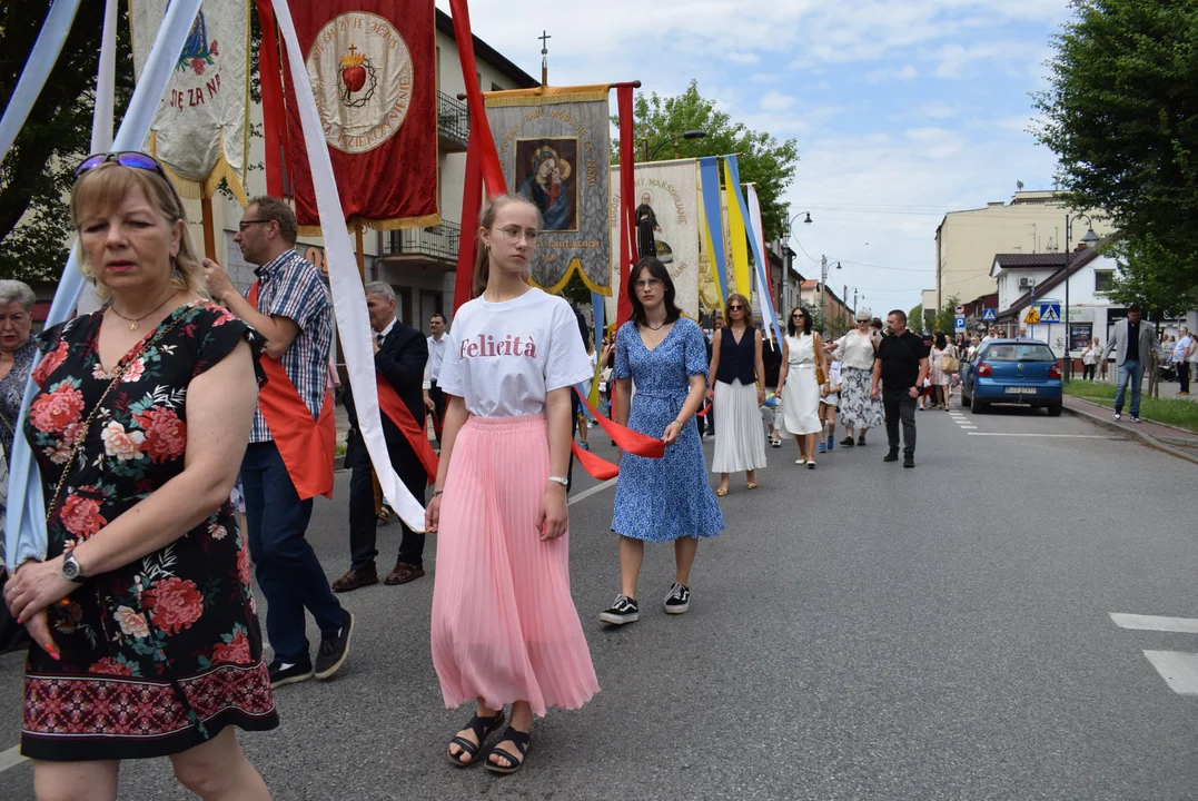 procesja Bożego Ciała w parafii Matki Bożej Dobrej Rady w Zgierzu