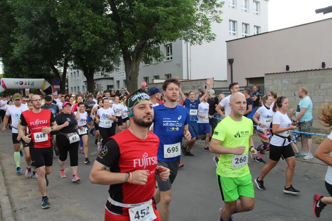 Piknik rodzinny fundacji „Daj piątaka na dzieciaka” na Bałutach