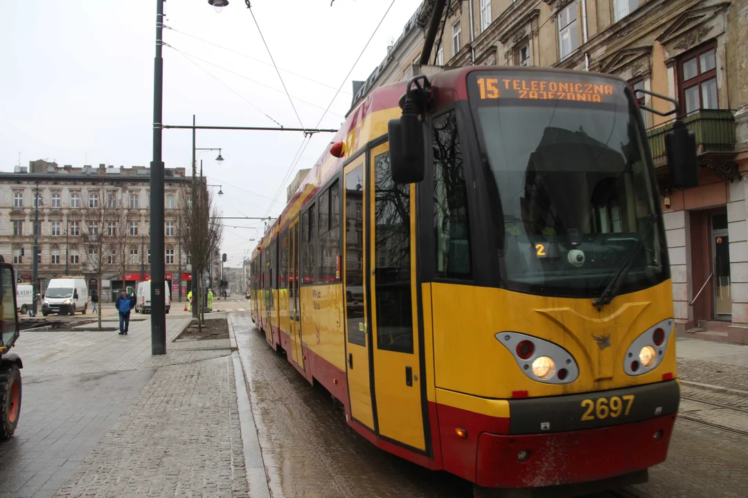 Tramwaje i autobusy MPK Łódź powróciły na Legionów